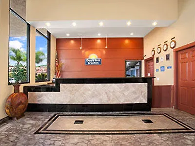 Days Inn & Suites By Wyndham Anaheim At Disneyland Park 2*,