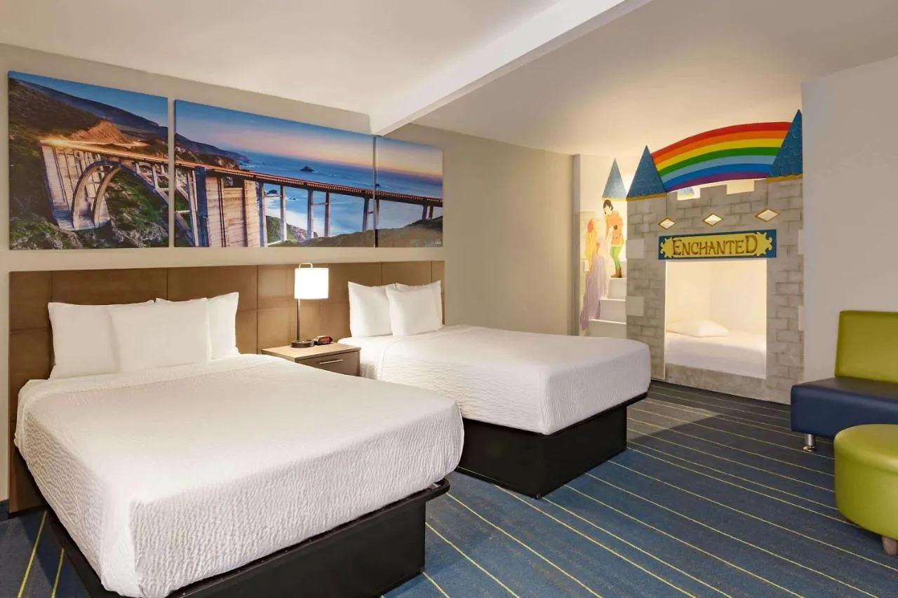 Motel Days Inn & Suites By Wyndham Anaheim At Disneyland Park