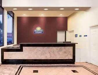 מוטל Days Inn & Suites By Wyndham Anaheim At Disneyland Park