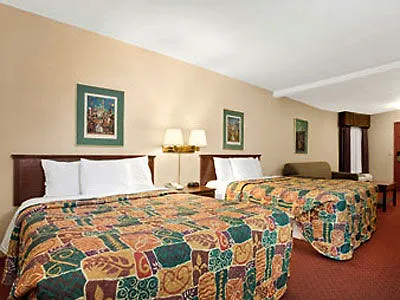 Motel Days Inn & Suites By Wyndham Anaheim At Disneyland Park